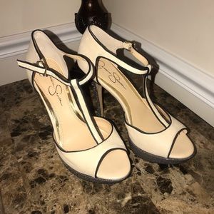 Jessica Simpson nude/black sparkle open toe sandal